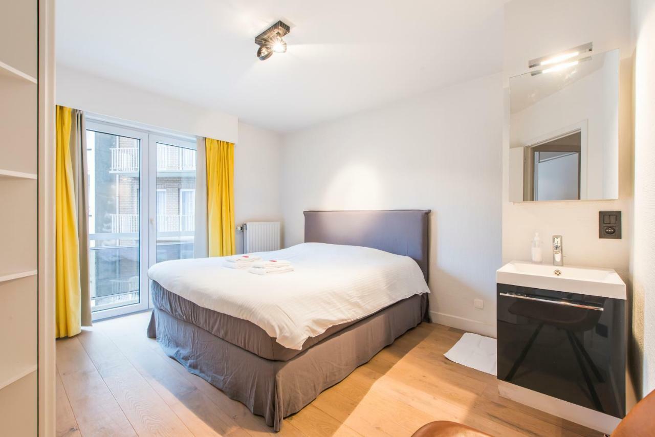 Ruim En Modern Appartement Te Knokke Nabij De Dijk Eksteriør bilde